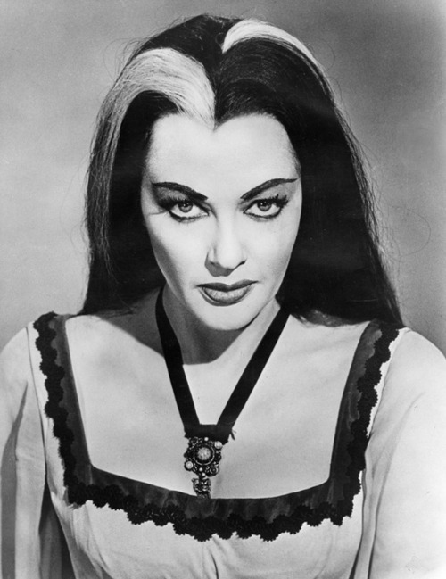 hamncheezr Mrs Munster Yvonne De Carlo Lily Munster is always all the