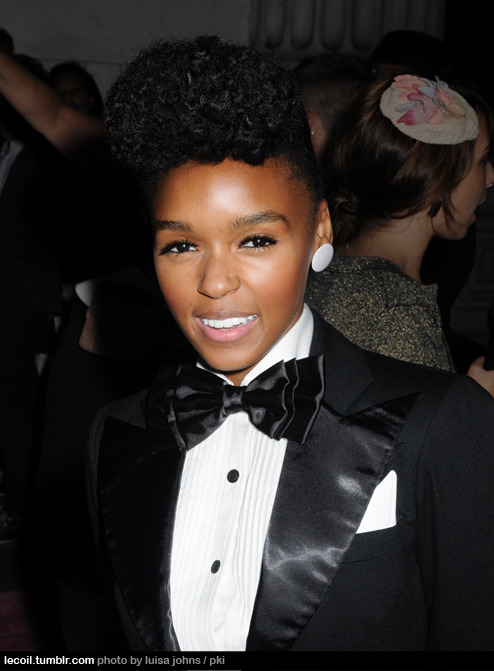 le coil all-star Janelle Monae at Paper Magazine&#8217;s 25th Anniversary party.