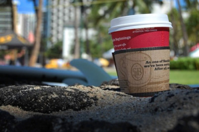 fuckyeahhawaii:

Coffee Goes to the Beach
[dawn patrol Waikiki Beach]
*funkyfreshdesign.tumblr.com
