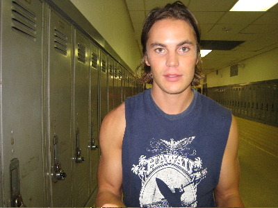 Taylor Kitsch Want to go to Hawaii Pic from an old news article