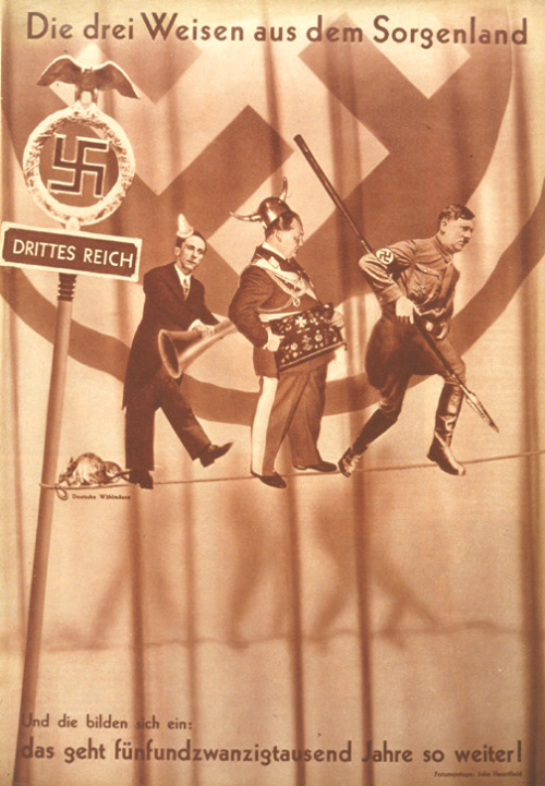 photomontage:<br /><br />Die drei Weisen aus dem Sorgenland — John Heartfield, 1935<br />