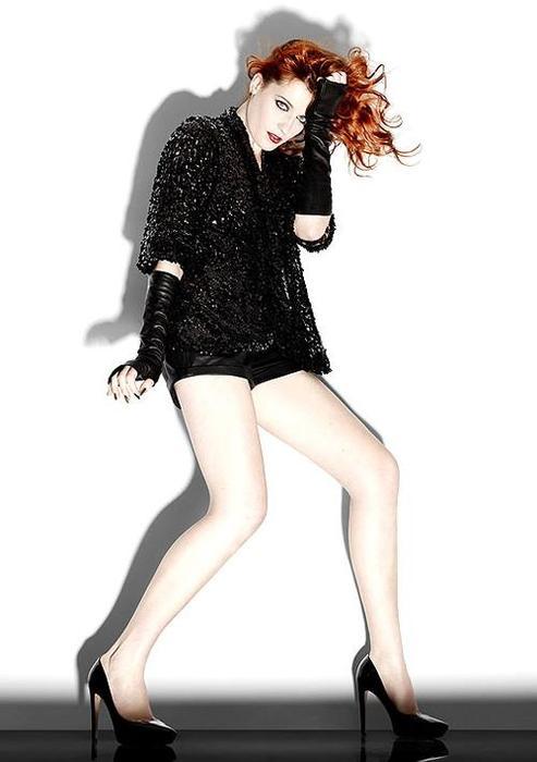 Florence Welch stone cold fox A redhead with impossibly long legs ticks a 