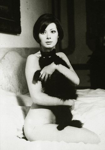 Edwige Fenech Apr 9th at 10PM 21 notes