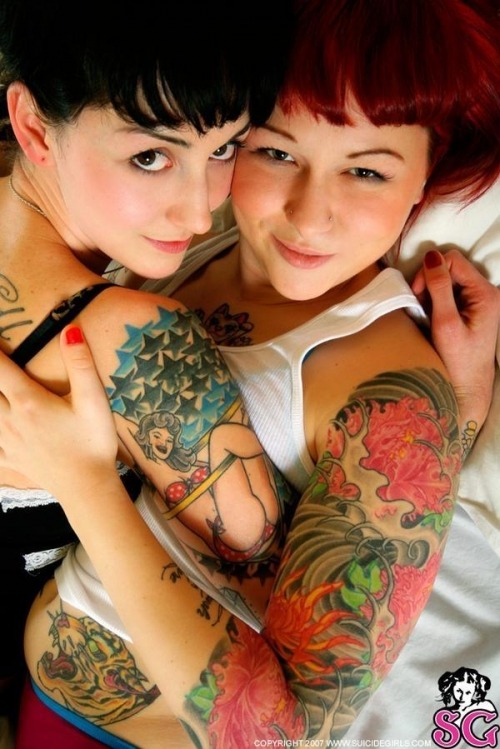 from suicide girls (via pinktacolovers via marybanner) - Bonjour Mesdames