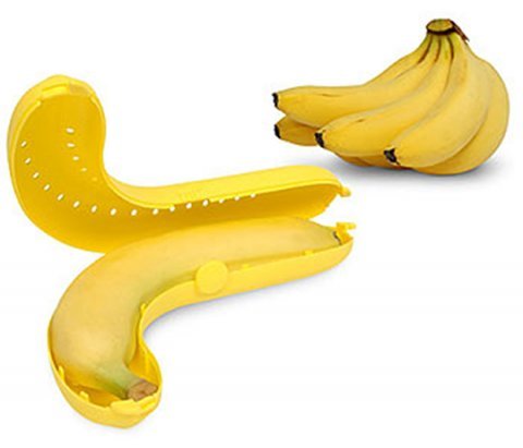 9gag:

Banana Guard

Saizen @ Robinsons Galleria carries these things. They don&#8217;t exactly look as pleasing, especially in pink or Viagra blue.