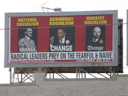 Iowa cartellone paragona Obama a Hitler