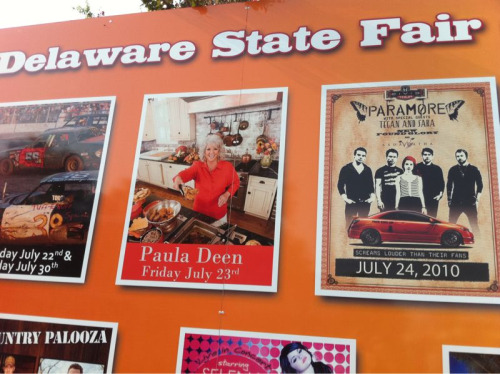 steveisthereason:

Delaware State Fair show #2

WAIT JUST A MINUTE. Are you saying that THE Paula Deen was here YESTERDAY and we missed it!!?!?! Unbelievable.
By the way everyone. We&#8217;re in Delaware. 