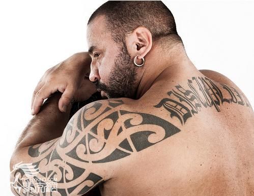Tagged: guy, beard, muscle, tattoo, . Source: ragingbullinc