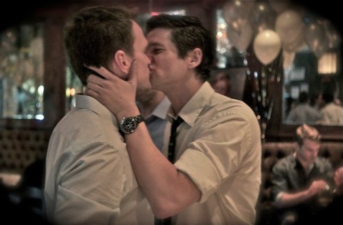 neil patrick harris gay kiss. Tags: Neil Patrick Harris