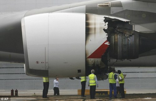 Well This Is Something You Don’t See Every Day of the Day: The engine of a Qantas Airbus A380 exploded mid-air, sending debris hurtling toward the ground mere minutes after taking off from Singapore’s Changi Airport en route to Sydney.
The plane landed safely, and none of the 459 people on board were injured. Qantas, meanwhile, has grounded its Airbus A380 fleet pending an investigation into the incident.
[dailymail.]