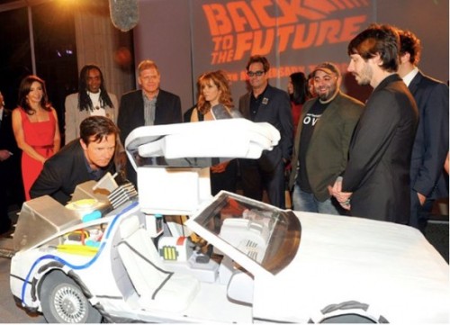 Kickass Cake of the Day: Michael J. Fox inspects an 8-foot-long DeLorean cake prepared by Duff Goldman & co. of Ace of Cakes fame in honor of Back to the Future’s 25th anniversary.
Watch the cake do its thing below:




[nerdalicious.]