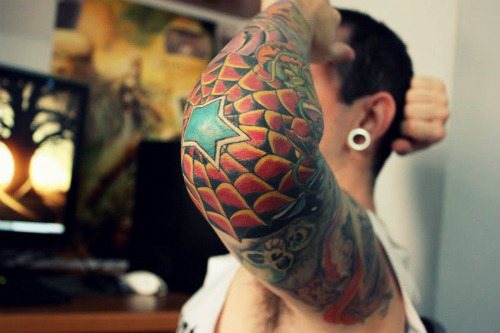 star tattoo on elbow. Tagged: plugs, tattoos, elbow,