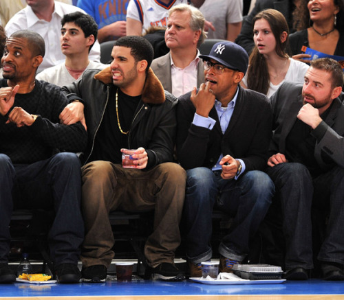 @drakkardnoir FLOOR SEATS @ Knicks vs Heat Game! Source rap-up.com