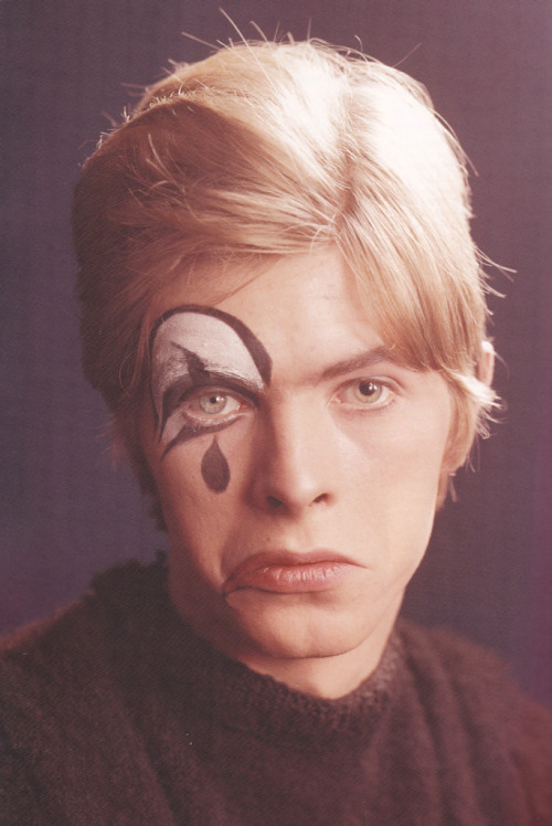 fyandrogyny:

Bowie
