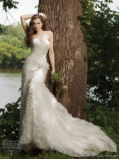 Gorgeous Wedding dress from Kathy Ireland by 2be See more wedding dresses 