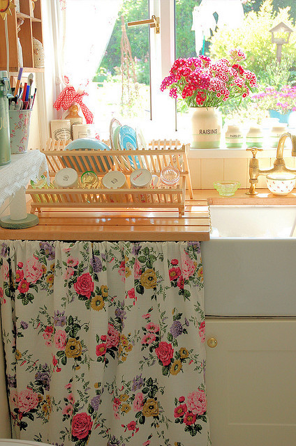 mrsamberapple:

what a lovely kitchen!
fime:

vintagekitchen