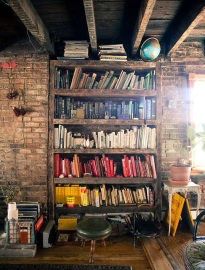 coffeecognitions:

One day I will have a great bookshelf. 
