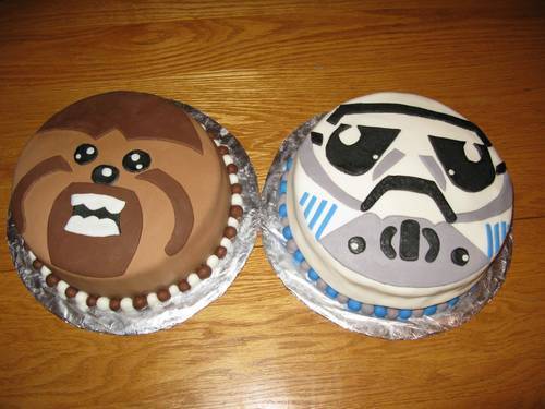 Star Wars Cakes And Cupcakes. Star Wars cakes.