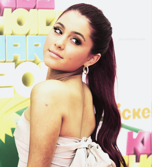 Ariana Grande KCA 2011