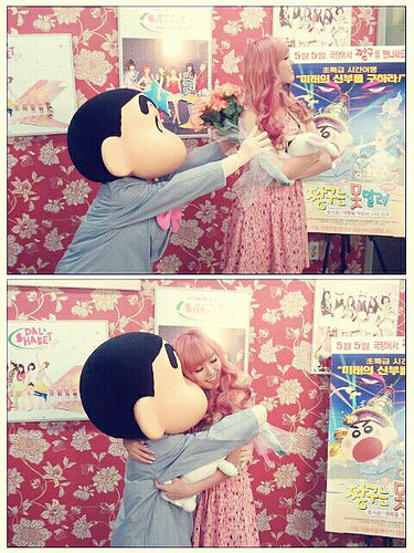 [110425] Serri&#8217;s me2day update.
&#8220;My boyfriend has reconciled with me.  He has given me his confession of love~~~  Hehe, I&#8217;m so jealous of couples. &#8220;