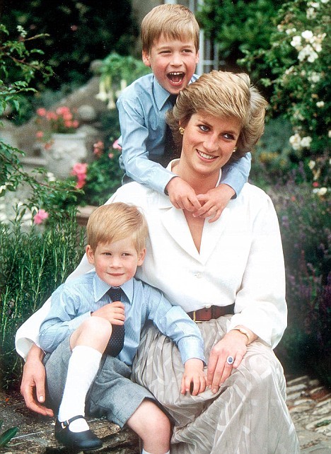 selwoodbackstreetstack:<br /><br />She should have been alive to see this, RIP Princess Diana &lt;3<br />