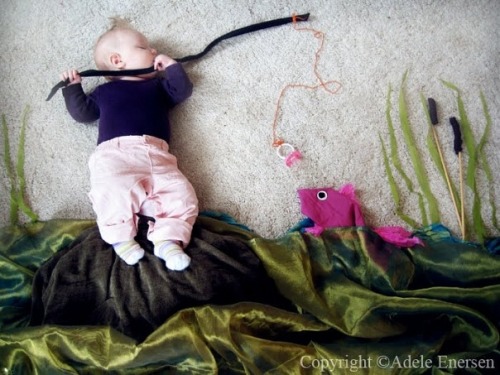 sarah-is-on:  tardbabys:  lizcoco:  jenlindblad:  This might be the best thing I’ve ever seen.  (via gimmecameleon)  This little girl’s mother is from Helsinki, Finland. While her daughter is soundly asleep, she creates a completely different world … from whatever she can find around her!  That’s how both of them became really famous. What a truly fabulous imagination.                     This is so fucking cute omgsdfklasdjf;  Bezus bezus bezus! You should do this with matthew C: instead, poke-mon backgrounds I want to be this kinda mom one day :’) 