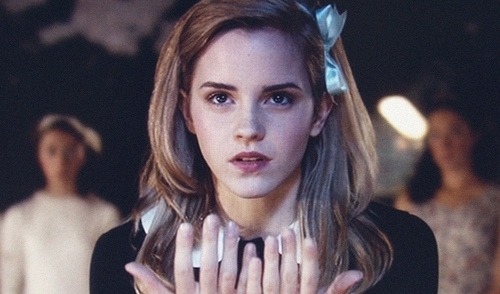  Reblogged from emmamydearwatson Tags ballet shoes movie emma watson bow