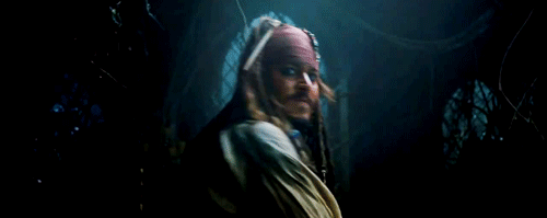 Capitão Jack Sparrow, seu jeito é único e seu charme é inconfundível !