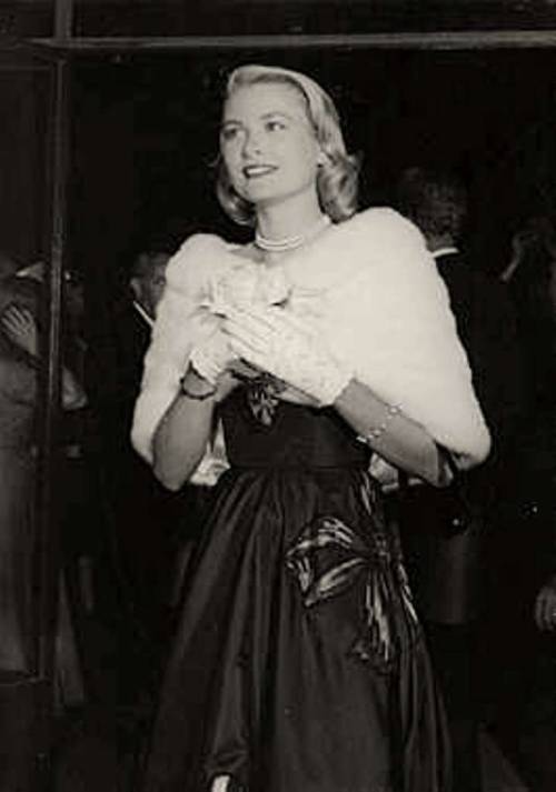 Grace in Cannes.1955