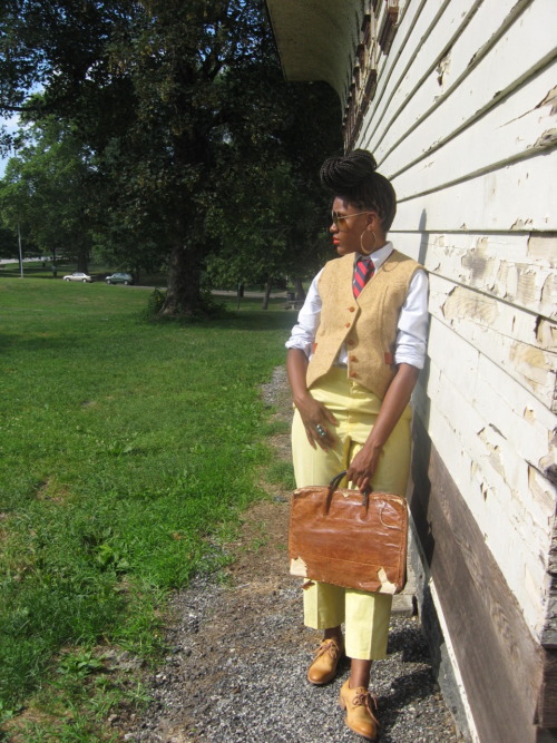 profoundswag:

same as previous photo, but with vintage tweed vest. really getting the southern genteel prep vibe from this ensemble….luv!
by profound swag
guest model- emma of wiws.tumblr.com
