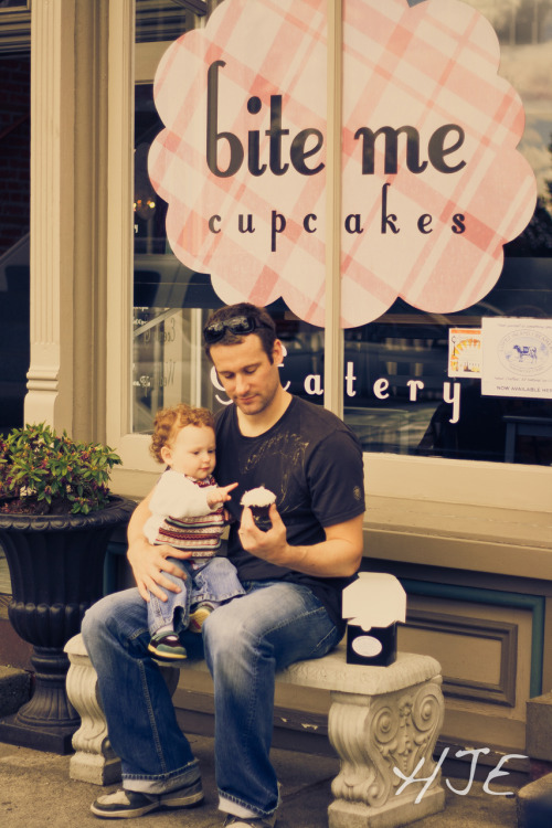 119. Introduce her to the joy of cupcakes. Then again, her mother just might beat you to it.
(photo: hb adventure)