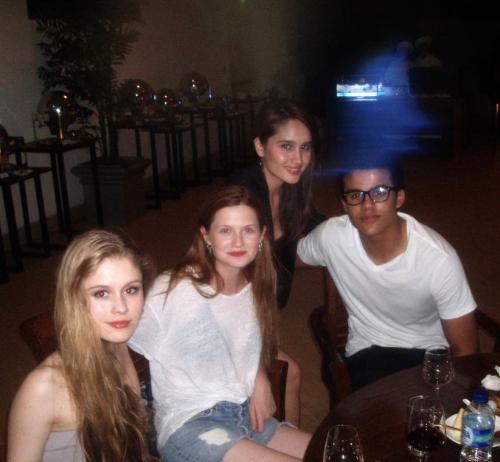 Erin Moriarty Bonnie Wright Cinta Laura and Jacob Artist at The 