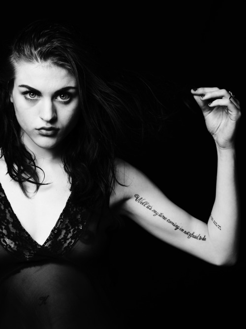 Tagged as frances bean cobain Reblogged from buttershrooms