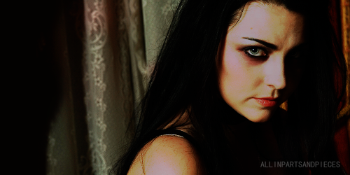  Evanescence Amy Lee Lithium Loading Hide notes