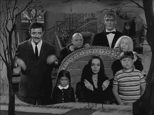theswingingsixties:

‘The Addam’s Famlly’ opening titles (gif)
