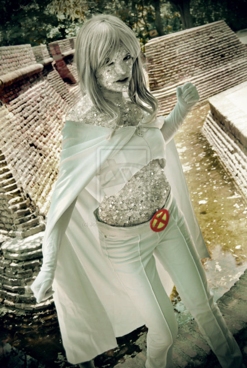 Tagged with cosplay emma frost diamond Xmen 