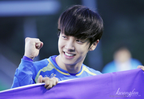 Credits; 이기광에 미친 사람들 - 광팬  http://900330.com
※ PLEASE TAKE OUT WITH PROPER CREDITS. PLEASE DO NOT EDIT/ALTER IMAGES; LEAVE LOGO INTACT.

2011 PEACE STARCUP, Celebrity Soccer Tournament (FINALS): FC MEN vs.  MIRACLE FC (111019): Ki Kwang ^^