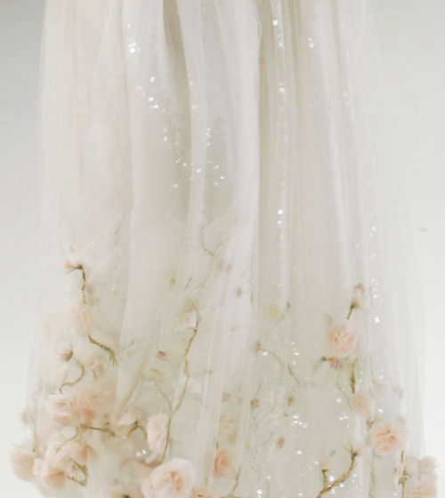  (gown,bridal,white,dress,wedding,roses,flowers,pink,sparkle,beautiful)