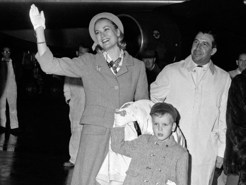 Princess Grace and her family arrives to Philly airport