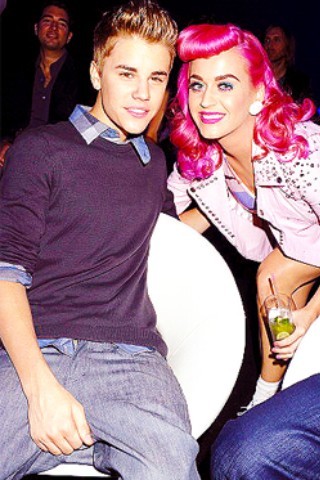 Justin Bieber with Katy Perry on the EMA