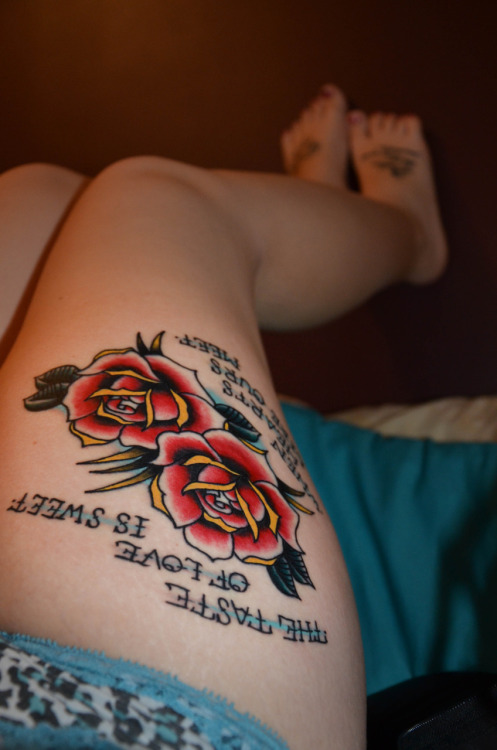 Thigh Rose Tattoo Hey I saw this tattoo on fuckyeahtattoos and I like it a