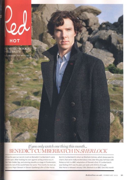 cumberbatchweb:

Benedict Cumberbatch looking rather dashing in Red magazine.
Again thanks to Lorna for the scan.

