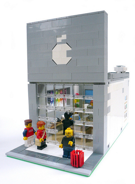Modular Apple Store - Front by gotoAndLego on Flickr.
