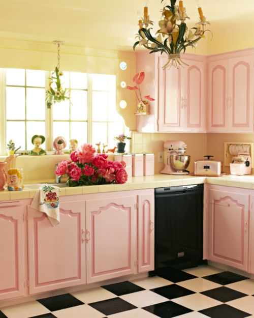 pink kitchen (kitchen,pink,vintage,cute)