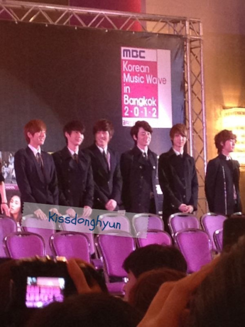 [120406] Boyfriend at the Press Conference in Korean Music Wave 
Credit: @Kissdonghyun