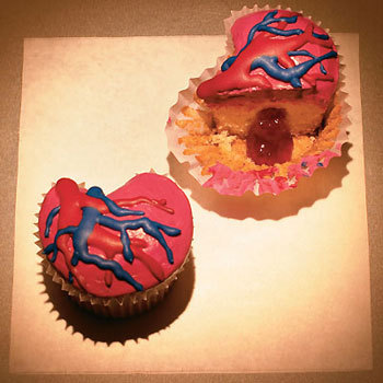  Bleeding-heart cupcakes for Valentine's Day?