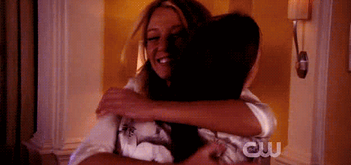 Serena and Blair * Hug* - season 4 
