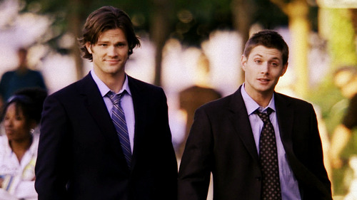 cwhroswell: I love this picture, it always makes me think that Dean has just taken Sam’s hand. 