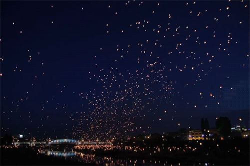 DVDP: 8,000 китайские фонарики, начиная в летнюю ночь (Познань, Польша) / / thxlivia 