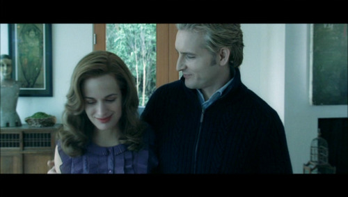 asthesnowfalls :Dr &amp; Mrs Cullen. Love them. I wish Steph Meyer had given us more Carlisle/Esme scenes in the books. I love how utterly content the pair of them look here.